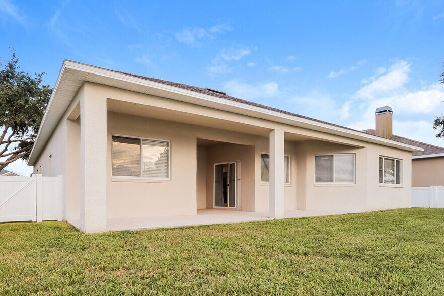 Building Photo - 1635 Regal Mist Loop