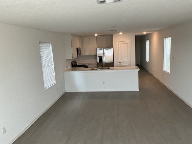 Building Photo - 11810 Spiderwort Rdg