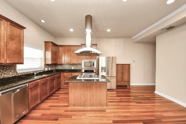 Building Photo - 917 McKinney Park Ln