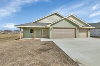 Building Photo - 980 Acacia Dr