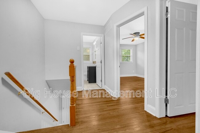 Building Photo - 1307 Dartmouth Ave