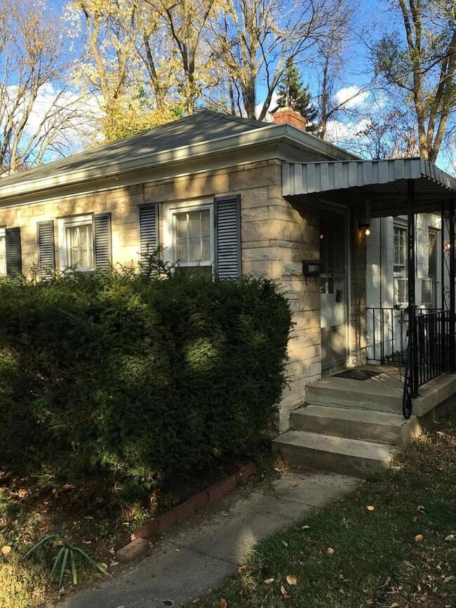 Building Photo - 5655 Winthrop Ave