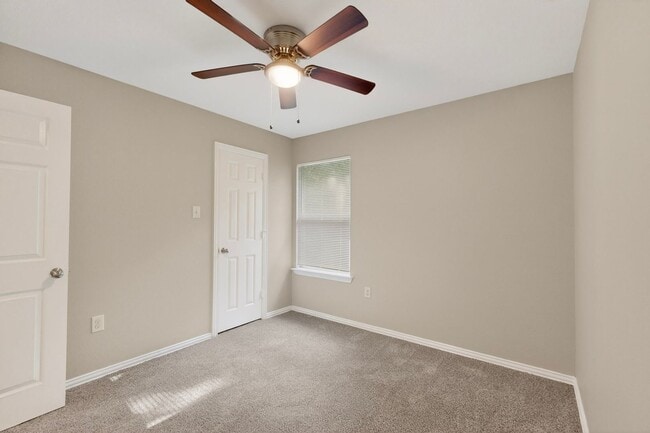 Building Photo - Charming 4-Bedroom Home on Quiet Cul-de-Sac | Move-In Ready | Deposit Alternative Available