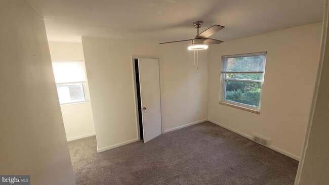 Building Photo - 627 Biggs Ave