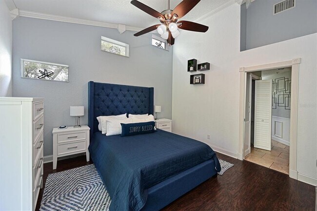 Building Photo - 6589 Fairway Gardens Dr