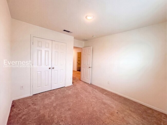 Building Photo - 7314 Madison Cmns Ln