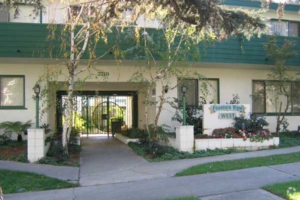 Building Photo - Fountain View Apartments