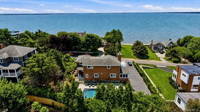 Building Photo - 17 Oceanview Dr