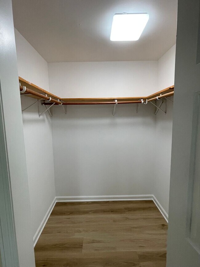 Building Photo - Incredible, newly renovated 3 br 3.5 ba Ca...