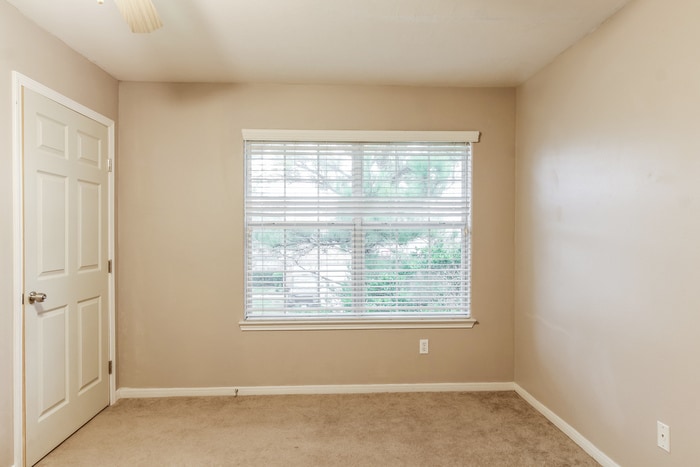 Building Photo - 5410 McKinley Ct