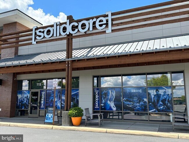 Building Photo - 43395 Briar Creek Terrace