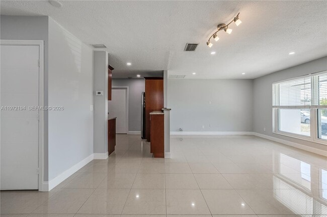 Building Photo - 2620 NW 83rd Ave