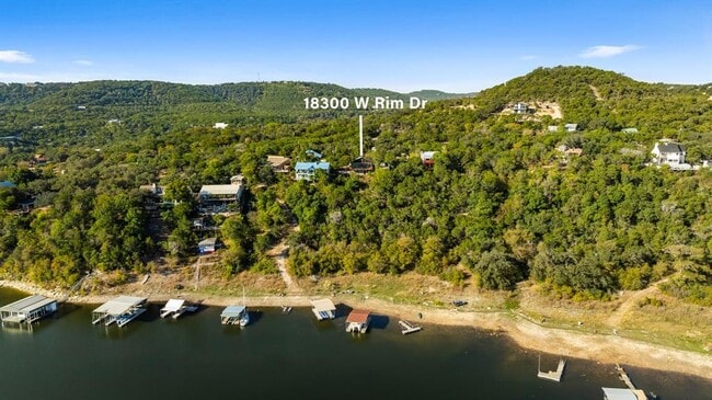 Building Photo - 18300 W Rim Dr