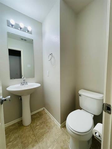Building Photo - 5721 Mariposa Dr