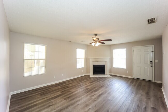 Building Photo - 760 Glenshire Ct