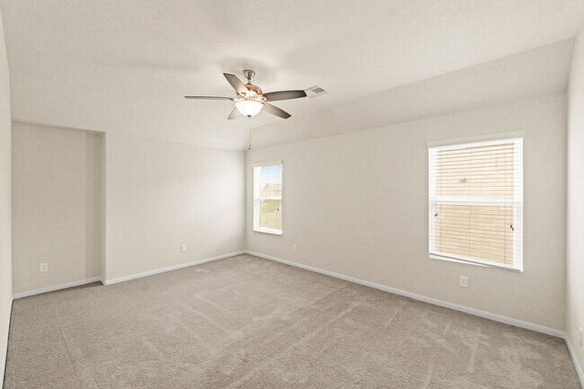 Building Photo - 16401 Olive Sparrow Dr