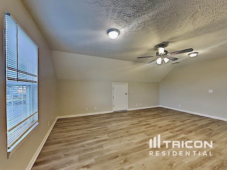 Building Photo - 4924 Nina Marie Ave