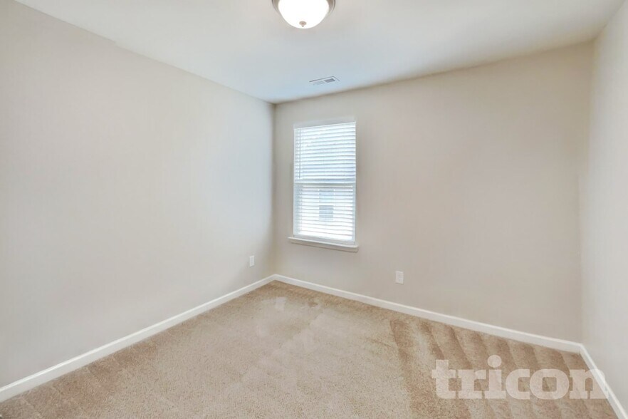 Building Photo - 209 Ashmere Ct