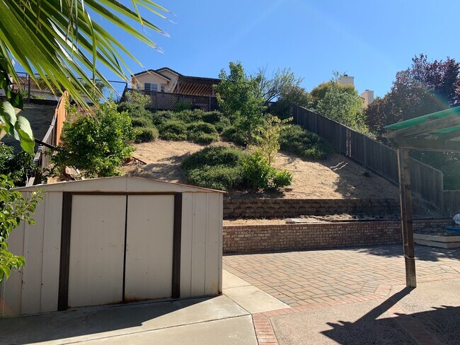 Building Photo - Beautiful Pittsburg Home