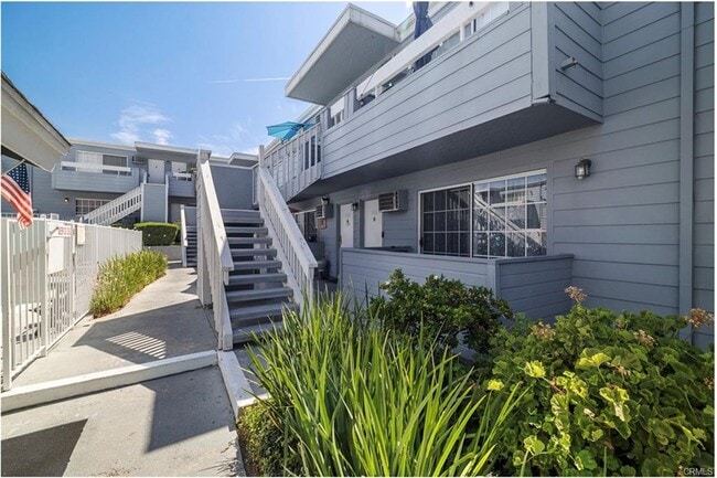 Building Photo - 20930 Parthenia St