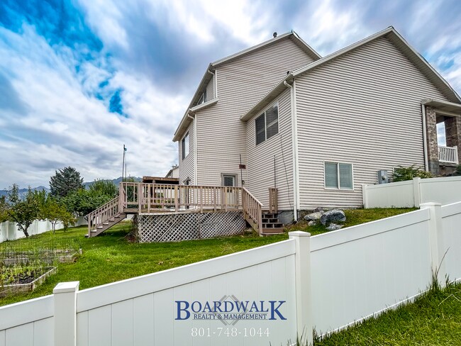Building Photo - 833 Molasses Mill Dr