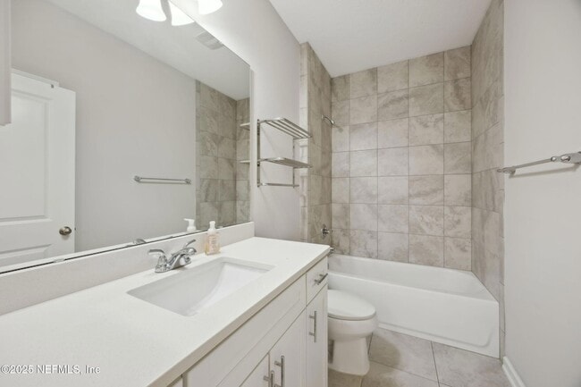 Building Photo - 2719 Chapman Oak Dr