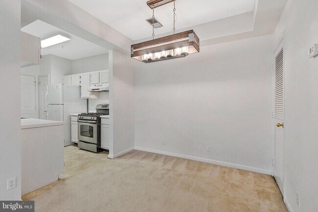 Building Photo - 46580 Drysdale Terrace