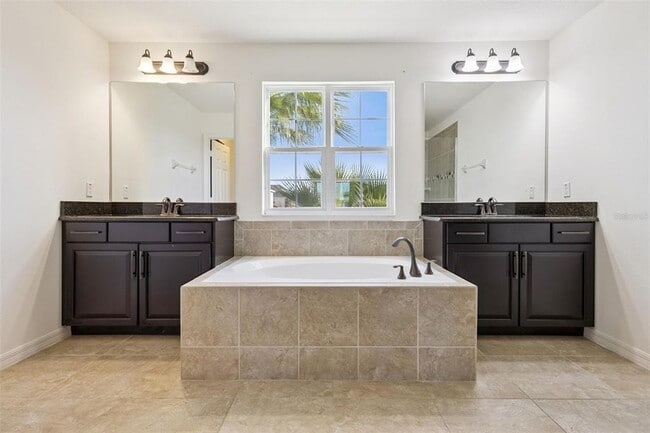 Building Photo - 3750 Mount Vernon Way