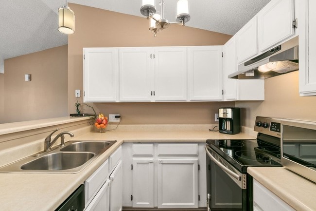 Building Photo - Beautiful 2BD/2BA townhome in Table Mountain Heights