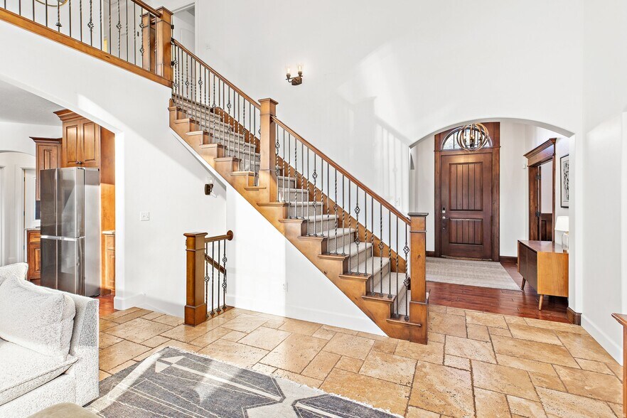 Building Photo - 151 Glacier Lily Dr