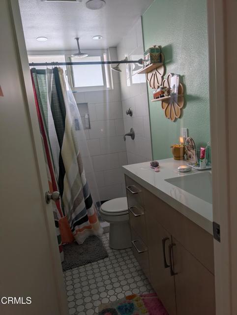 Building Photo - 2500 Clearview Ave