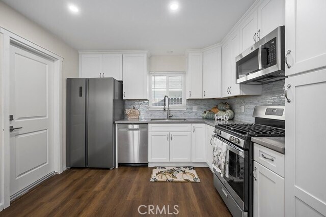 Building Photo - 24041 Gemwood Dr