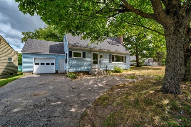 Building Photo - 3 Bedroom Apartment in Burlington VT Avail...