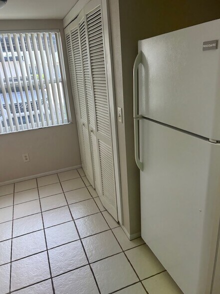 Building Photo - 3823 Teeside Dr