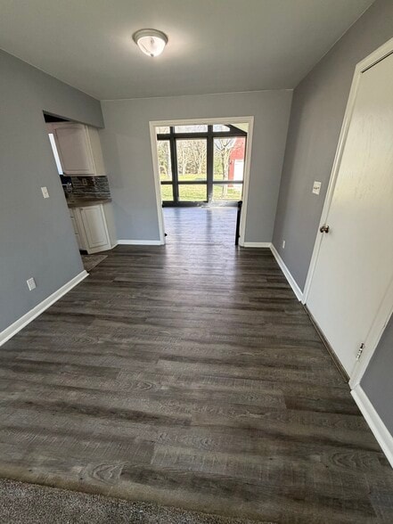 Building Photo - 195 Washburn Rd