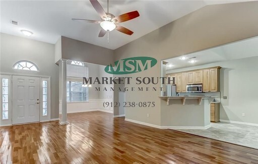 Building Photo - *APPLICATION PENDING!* Beautiful Home in B...