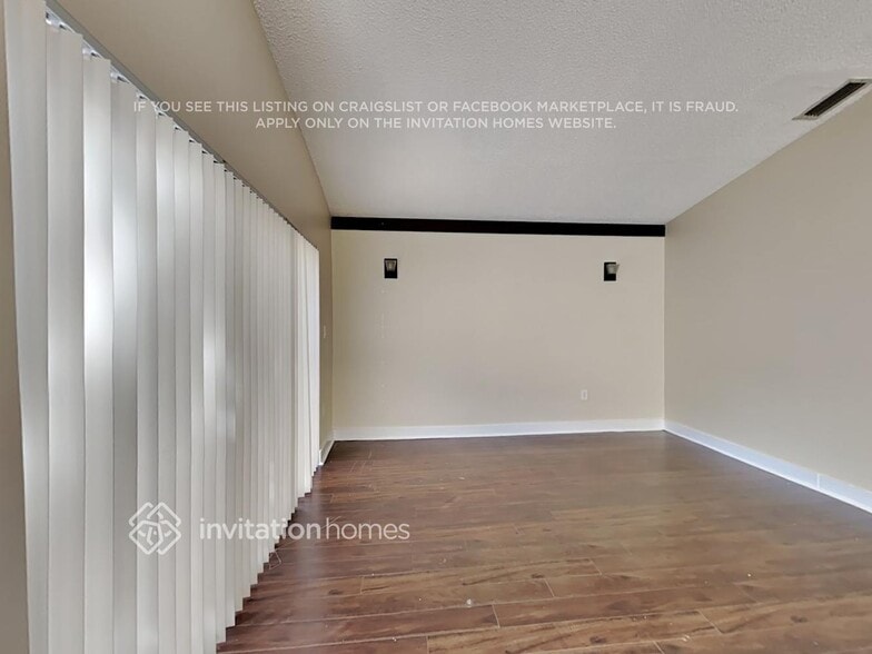 Building Photo - 15624 SW 96th Terrace