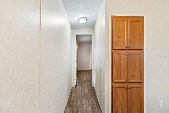 Building Photo - 419 N Chestnut Rd