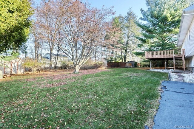 Building Photo - 12 Van Gogh Ln