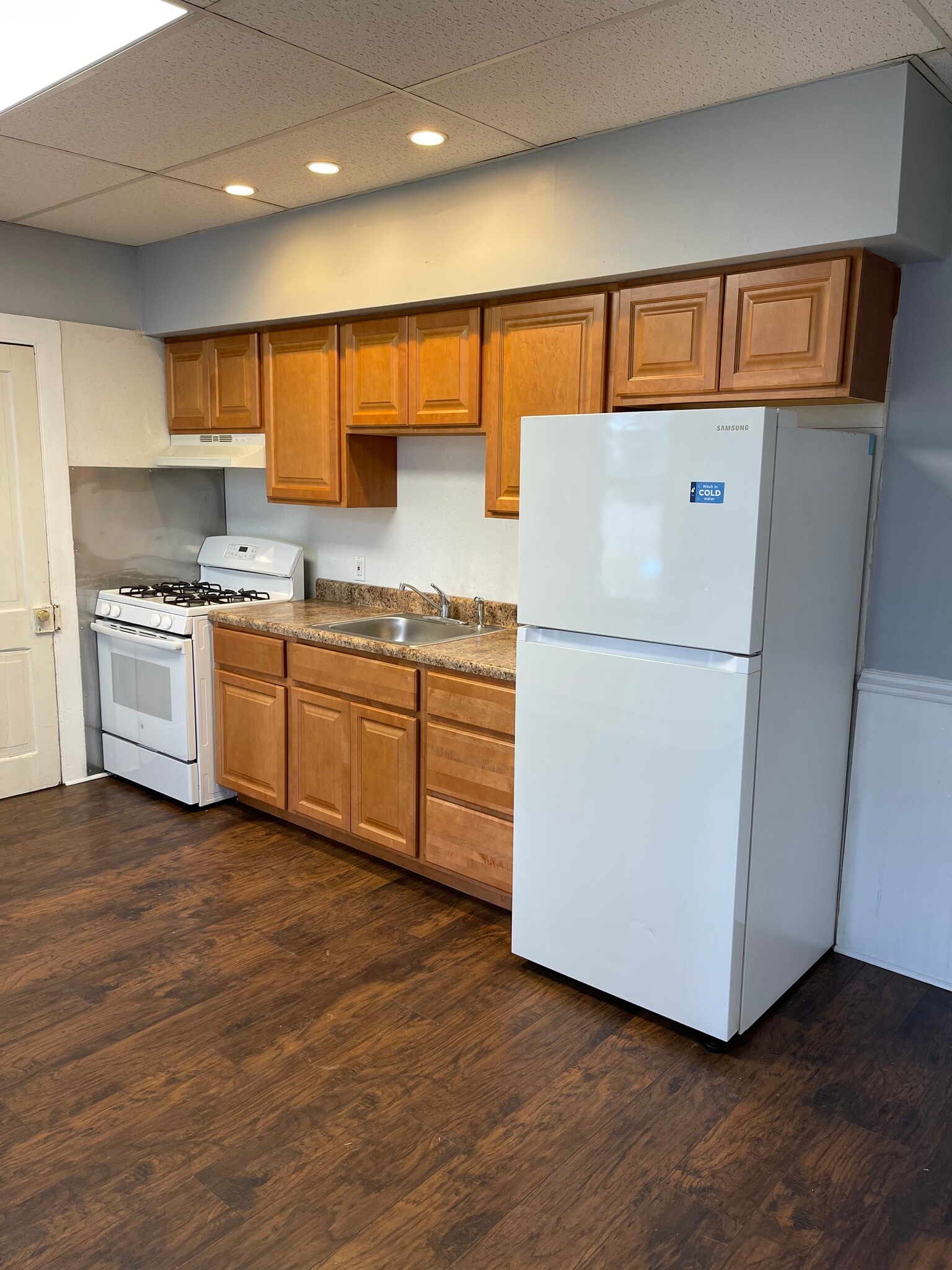 Building Photo - 233 Washington St