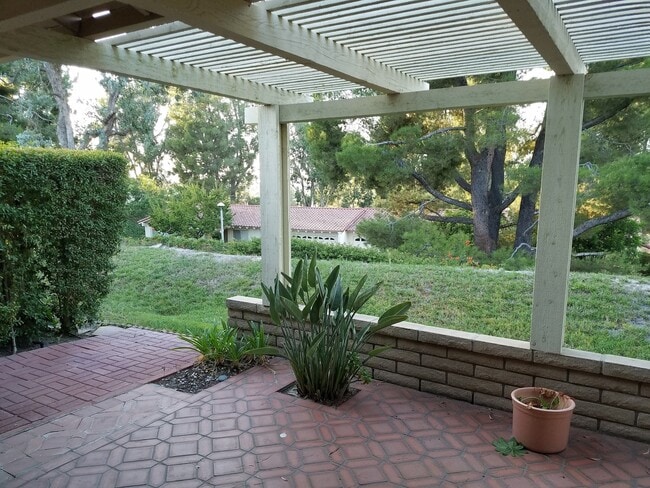 Building Photo - Wonderful 3 Bed 2 Bath Home In Casta Del Sol of Mission Viejo