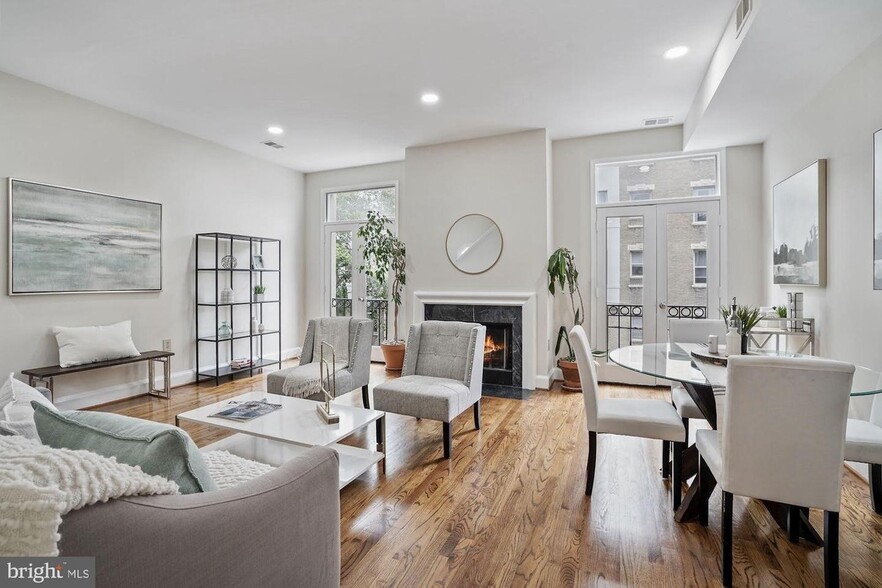 Living Room - 1849 Kalorama Rd NW