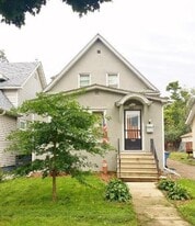 Building Photo - 951 18th Ave SE