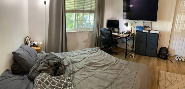 Building Photo - 5029 Douglas Ln