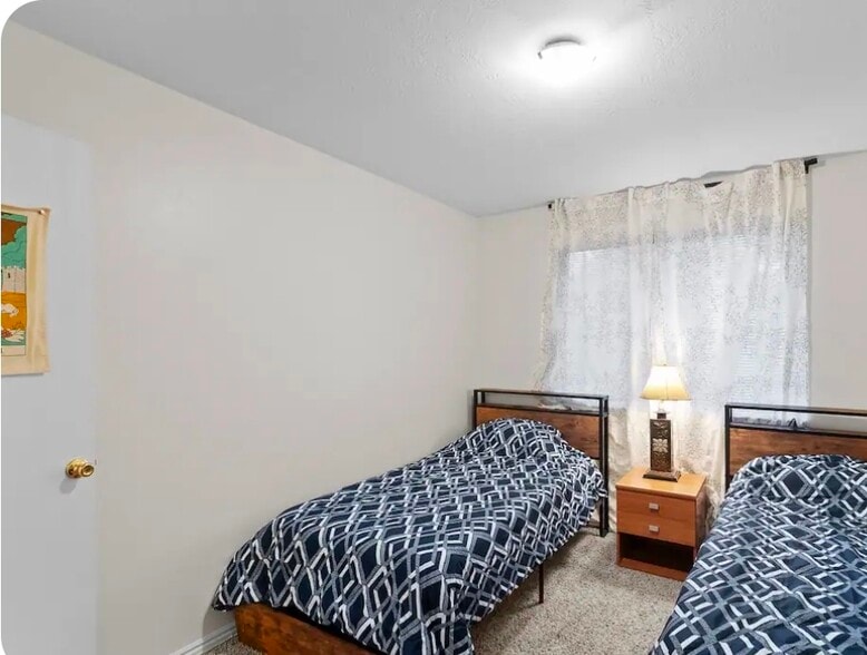 Building Photo - 4702 S Cathay Cir