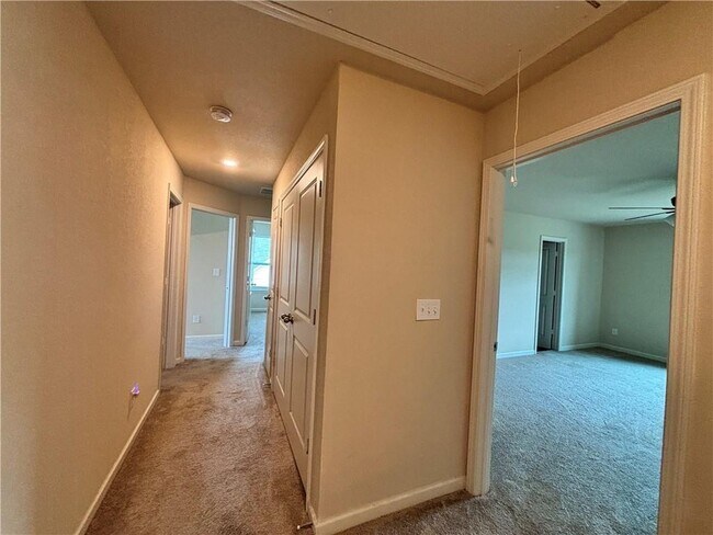 Building Photo - 160 Innis Brk Cir SW