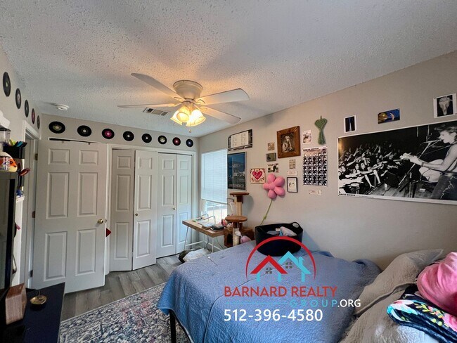Building Photo - Available July 18: 3 bedroom, 2.5 Bath Duplex with Garage and Fenced Yard