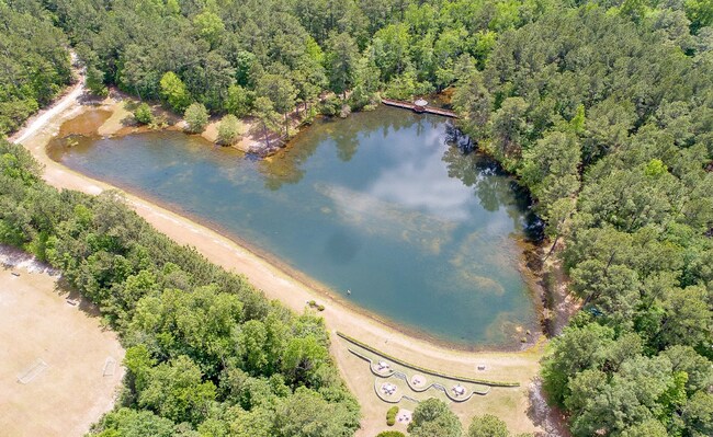 Building Photo - Resort Living. Fort Bragg Close. This is the One.