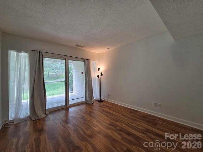 Building Photo - 23 Longbow Ct