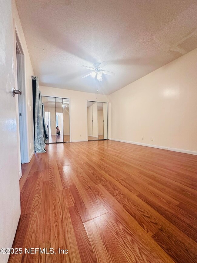 Building Photo - 4835 Kingsmeadow Ln